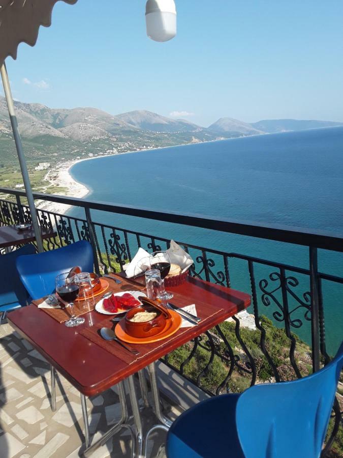 Odhisea Hotel Restaurant Qeparo Exterior photo
